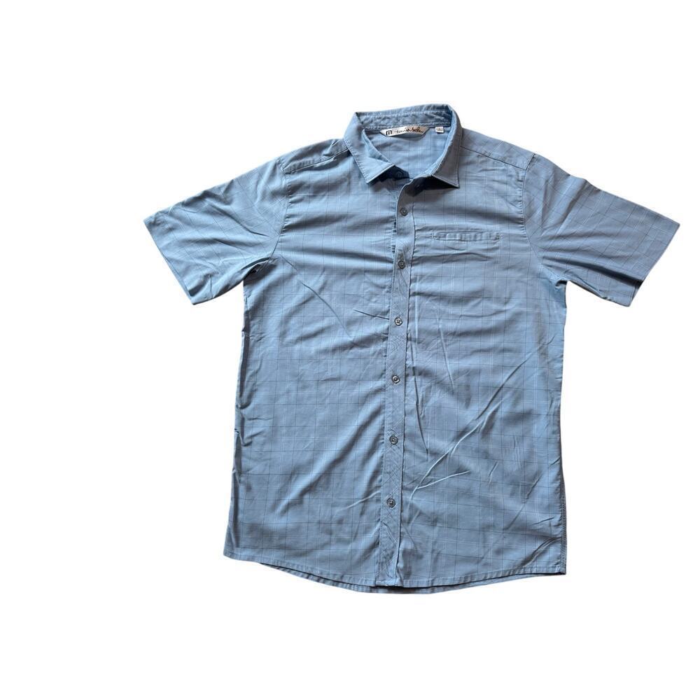 Travis Mathew button up, collared shirt, size Lg; Lightweight Performance